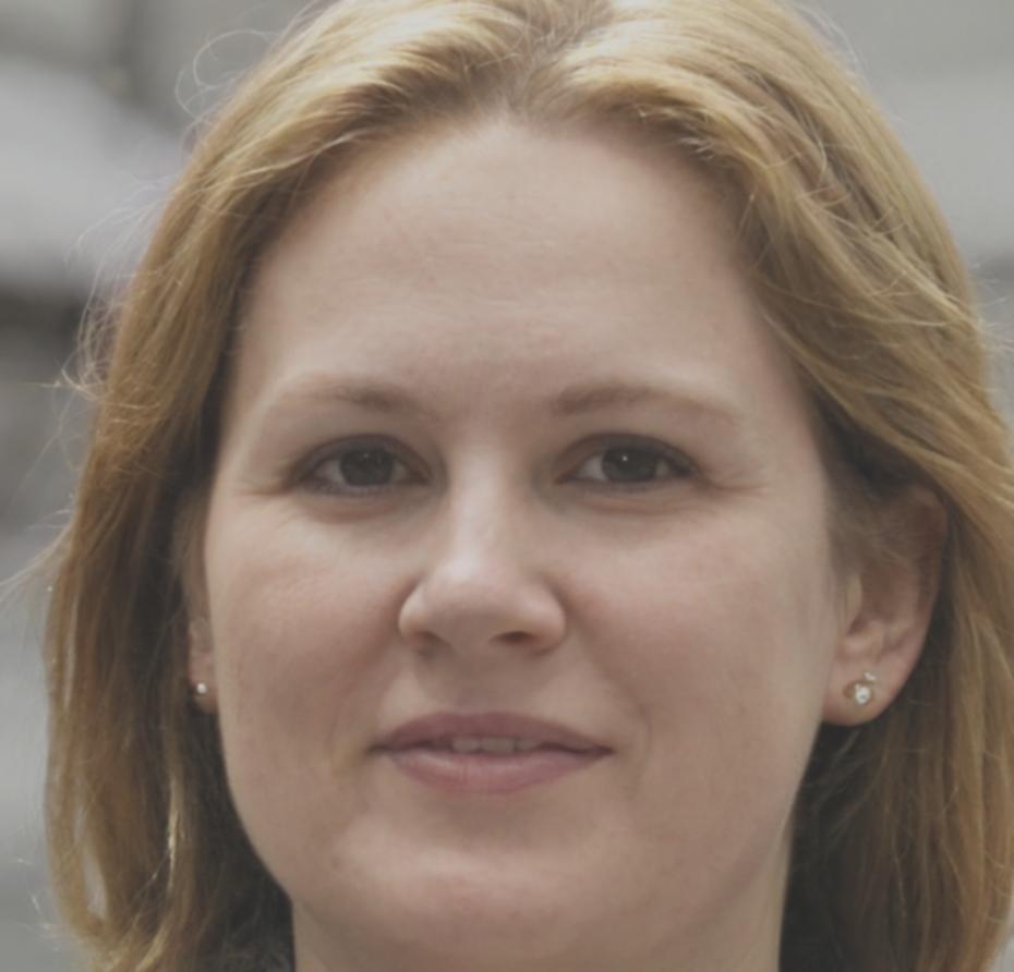 Portrait de Margot Villebrun, formatrice en prospection digitale